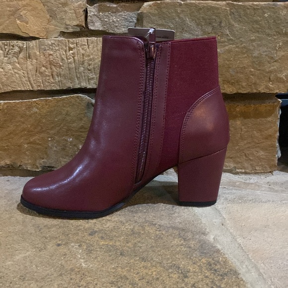 Burgundy Red Heel Ankle Boots - Picture 3 of 6